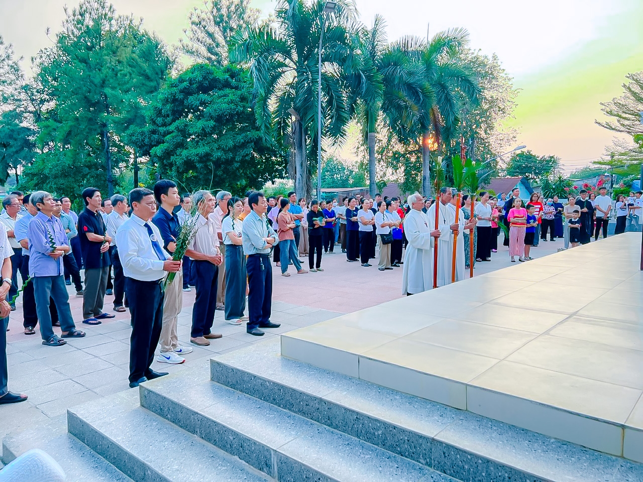 Giáo Xứ Dầu Tiẽng Cử Hành Thánh Lễ Chúa Nhật Lễ Lá – Khai Mạc Tuần Thánh